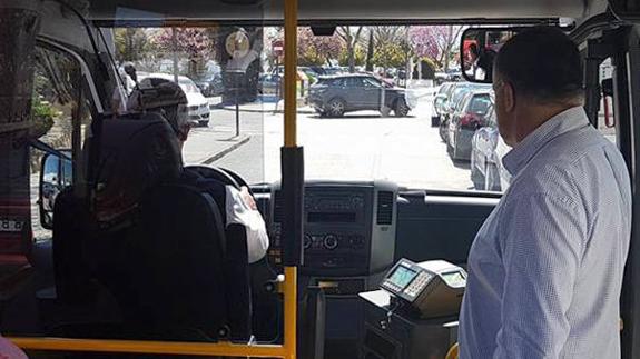 El transporte urbano será gratuito hasta que estén en marcha los vehículos definitivos