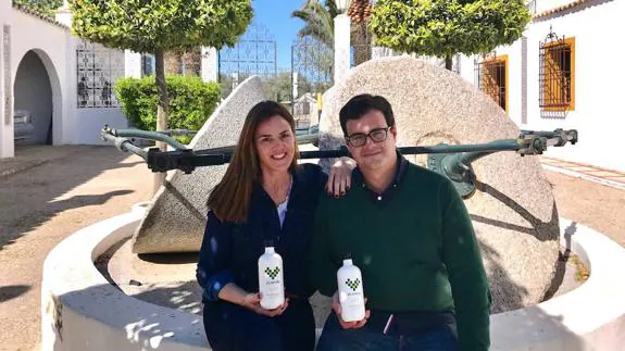 Araceli Blanco con su hermano José Ramón Blanco.