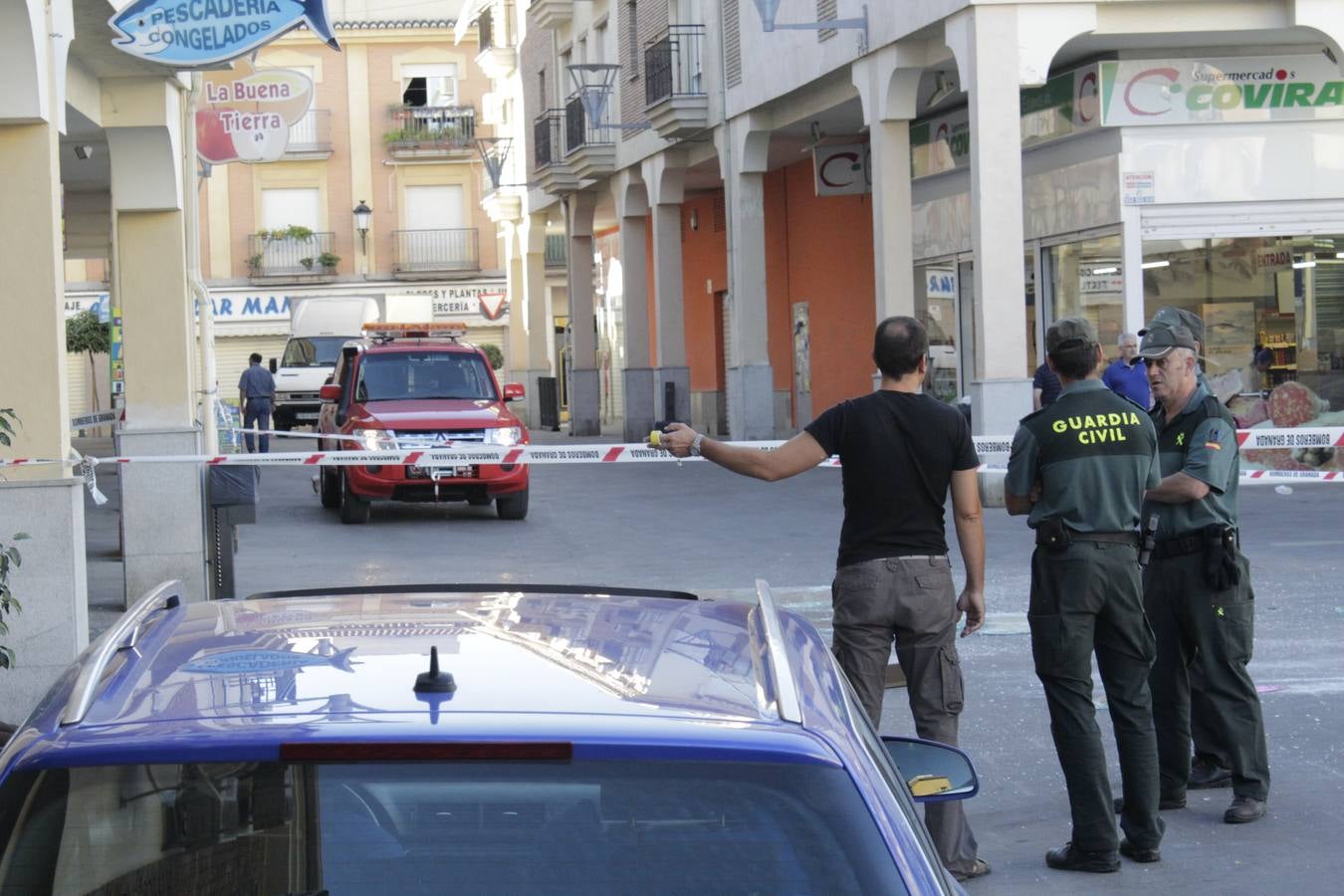 Una explosión de gas destroza una cafetería en el centro de Maracena