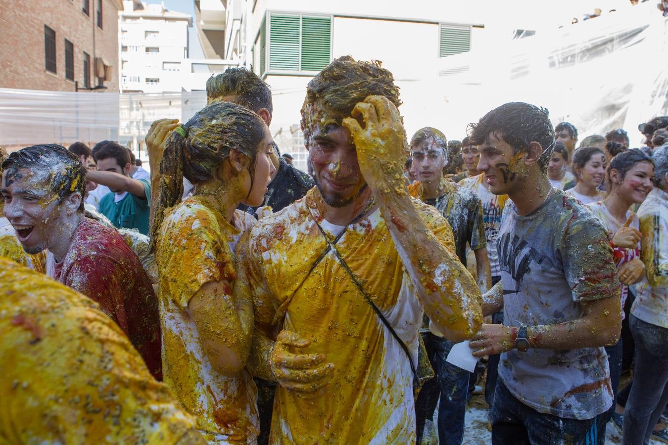 Novatadas en el &#039;País de las Maravillas&#039;