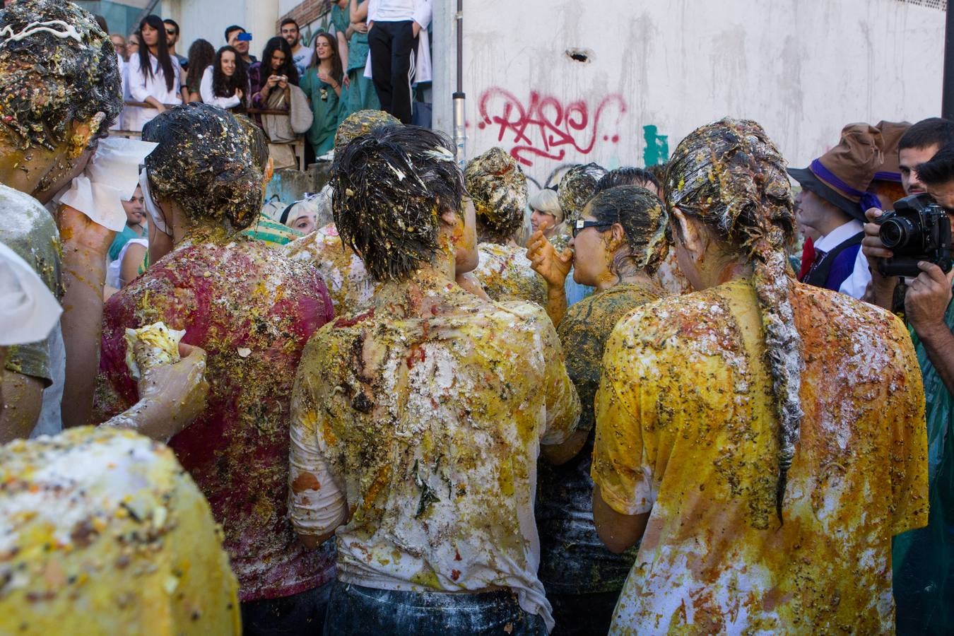 Novatadas en el &#039;País de las Maravillas&#039;