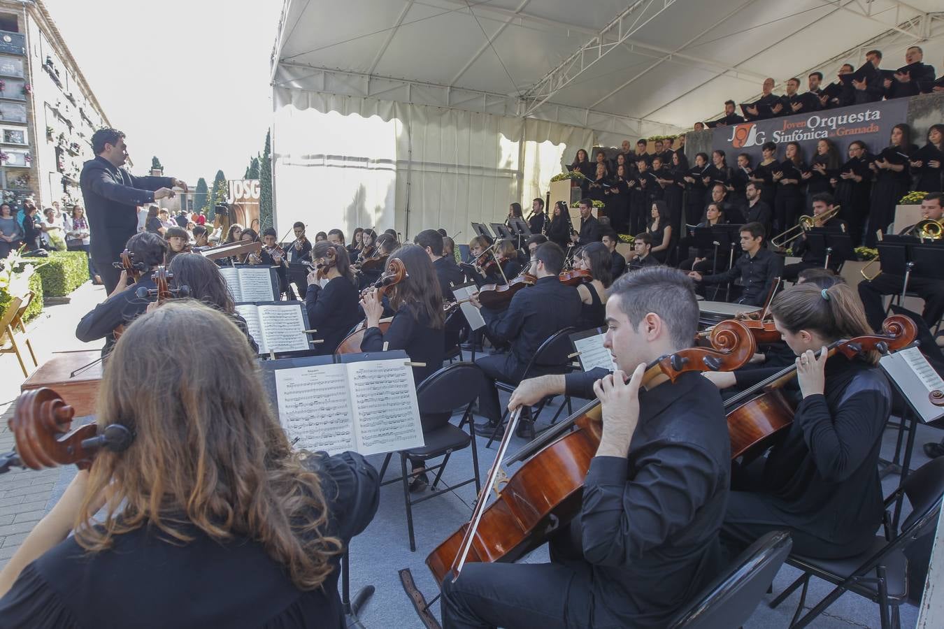 Música en el Día de Todos los Santos
