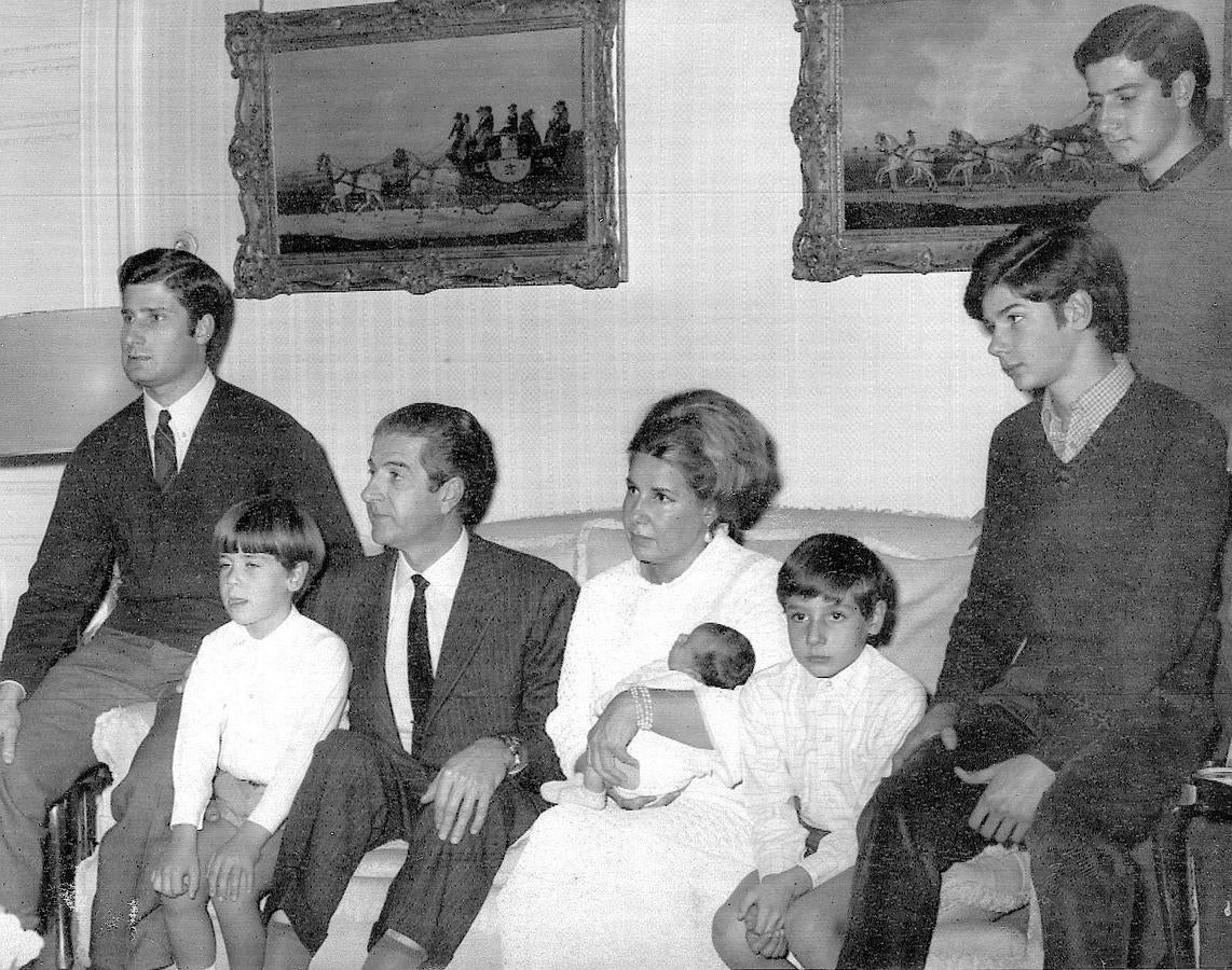 La Duquesa de Alba, imágenes de una vida