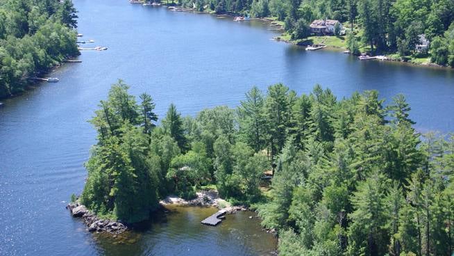 Por 800.000 euros pueden tener esta isla con forma de corazón