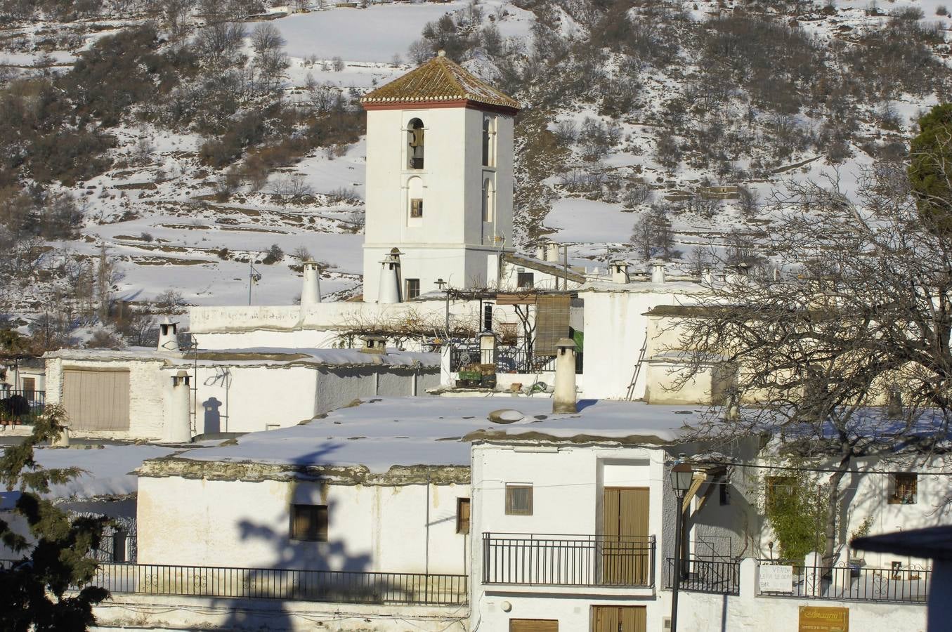 La Alpujarra cubierta de nieve