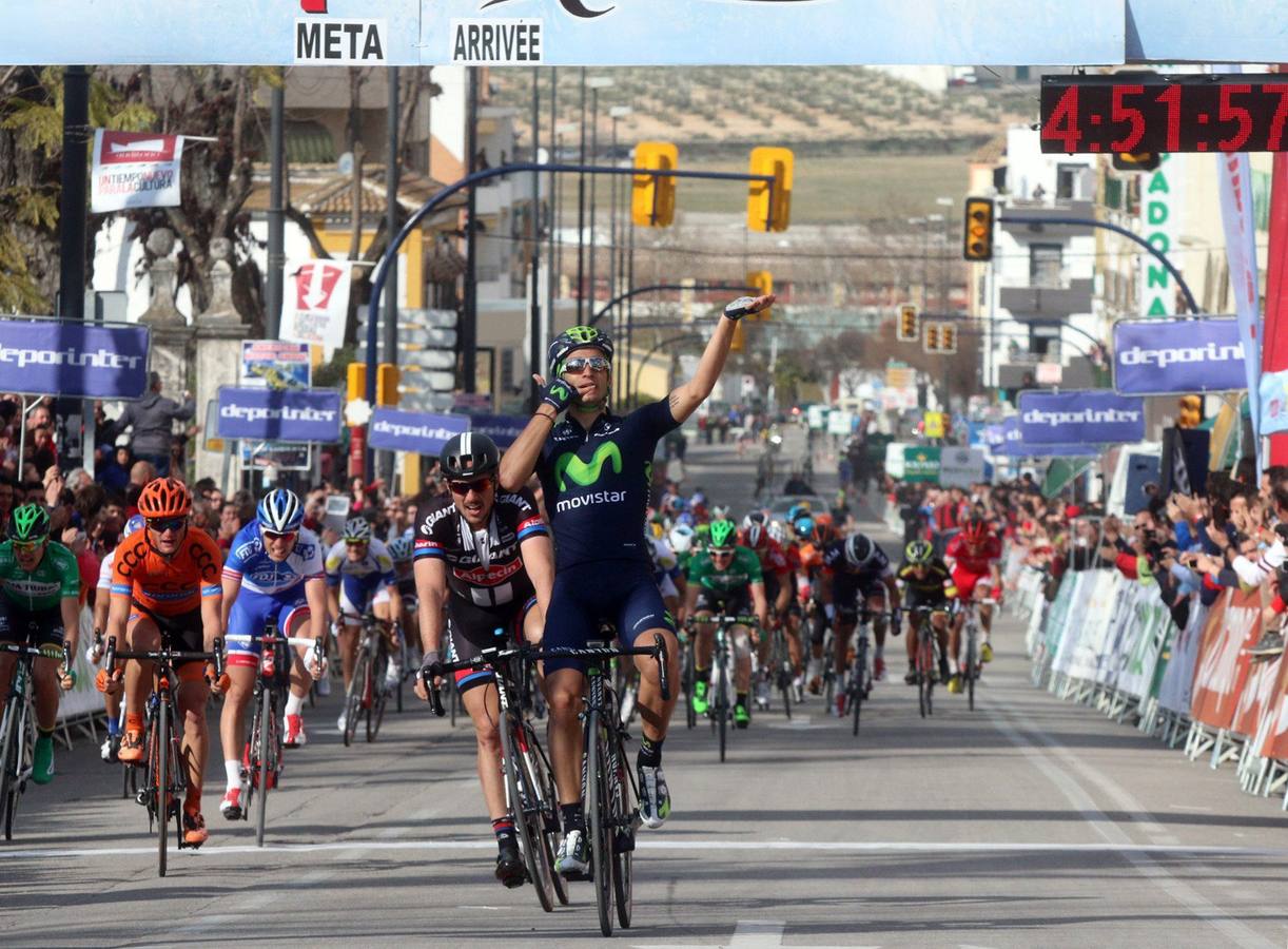 Lobato se exhibe en Lucena y Contador defiende con éxito el liderato