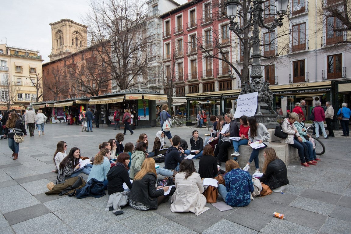 La UGR saca las clases a la calle