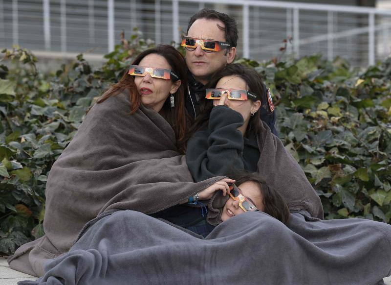 Así se vive el eclipse en todo el mundo