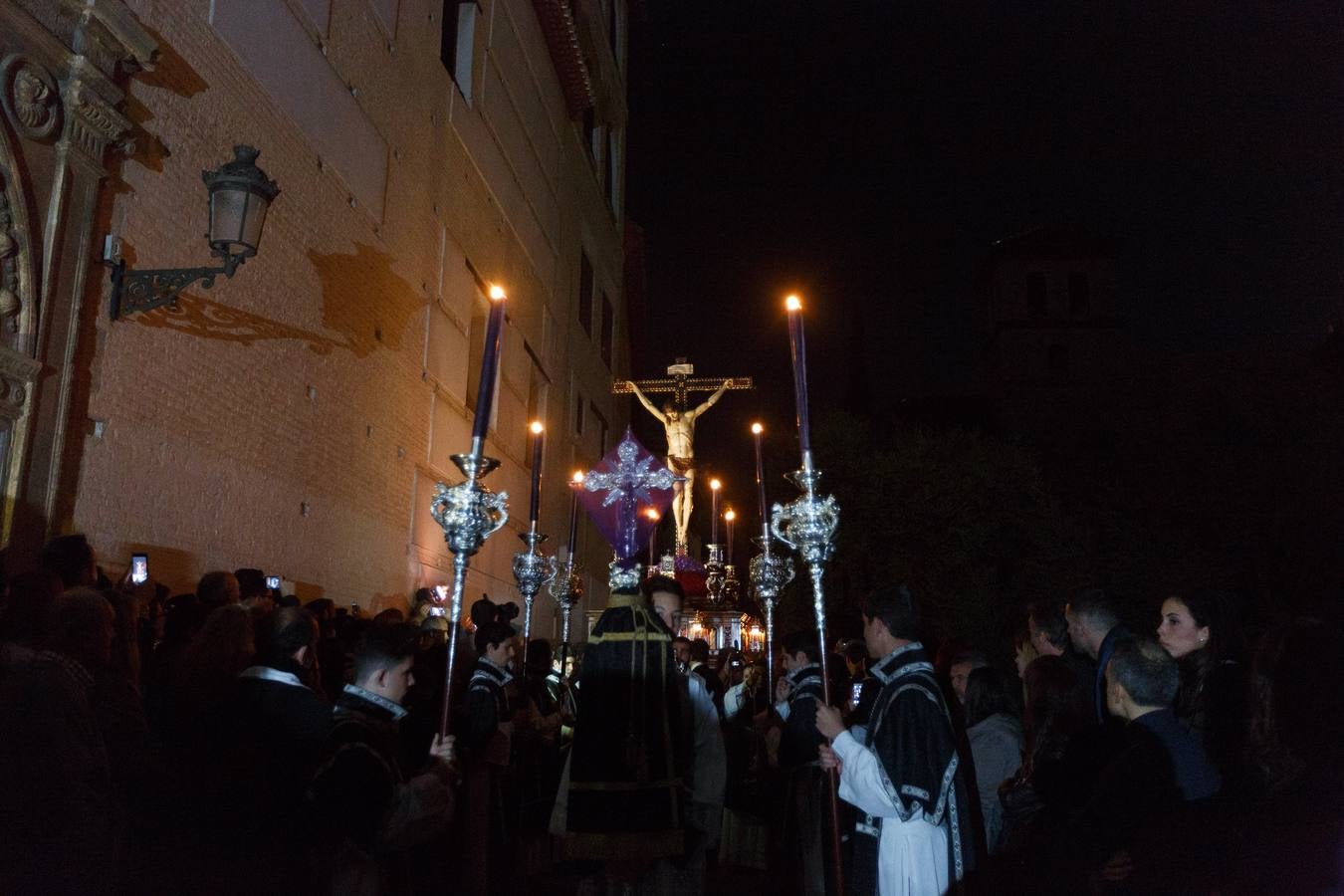 Silencio, madrugada para Granada