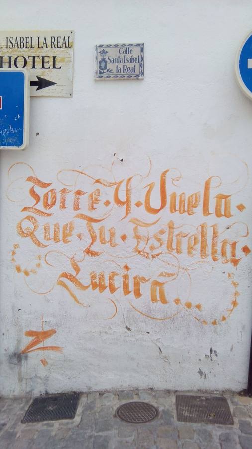 Nuevos grafitis en el Arco de las Pesas y Plaza Larga