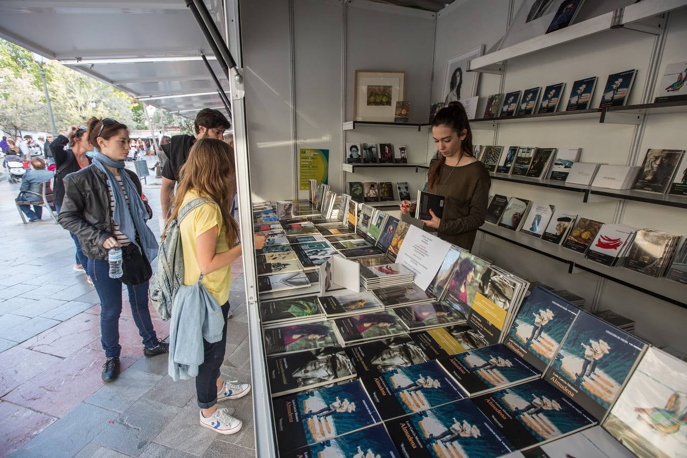 Arranca la &#039;fiesta&#039; del libro