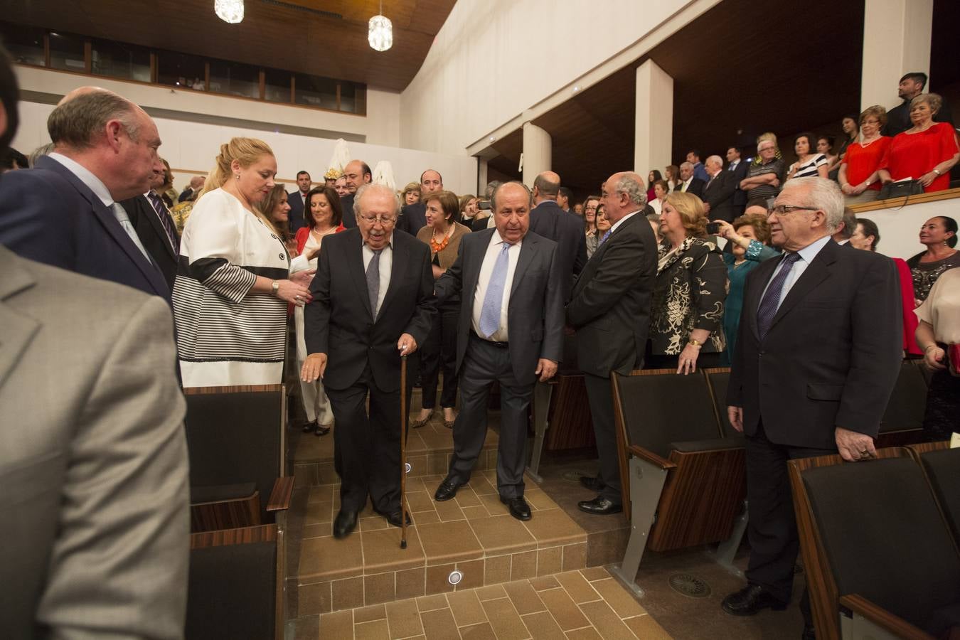 Guillén reivindica el &quot;tono elegíaco&quot; de la poesía, que se alimenta del &quot;tiempo&quot;