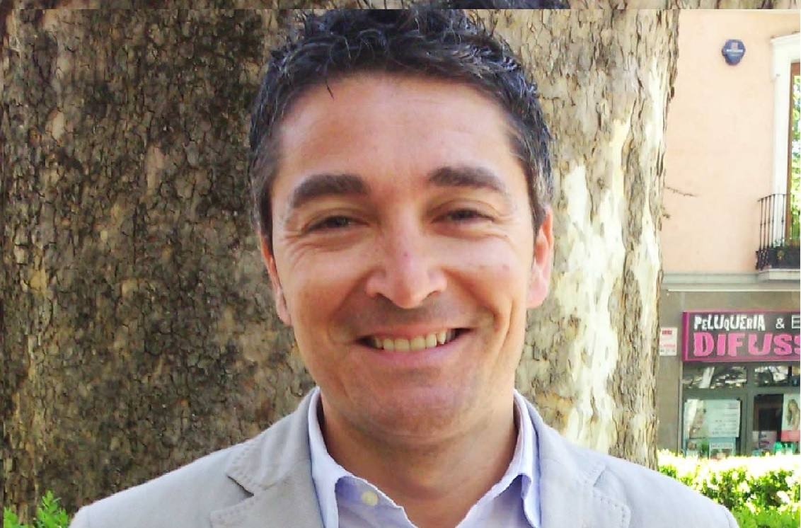 Manuel Olivares Huertas (C's). Edad: 38 añosNacido en: Granada.Formación: Licenciado en Derecho.Último cargo: Ninguno.