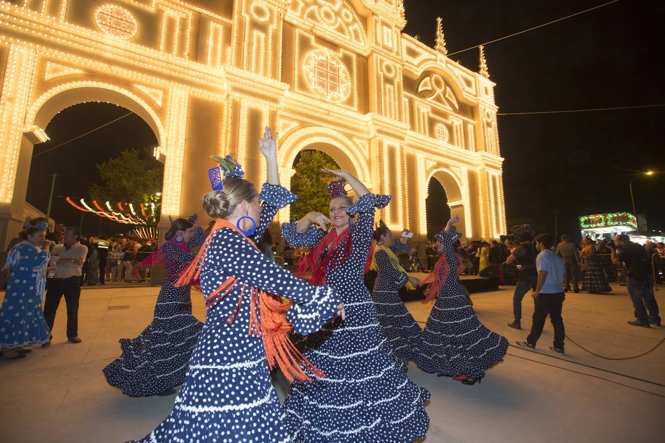 Luces, flamenco e ilusión para comenzar el Corpus