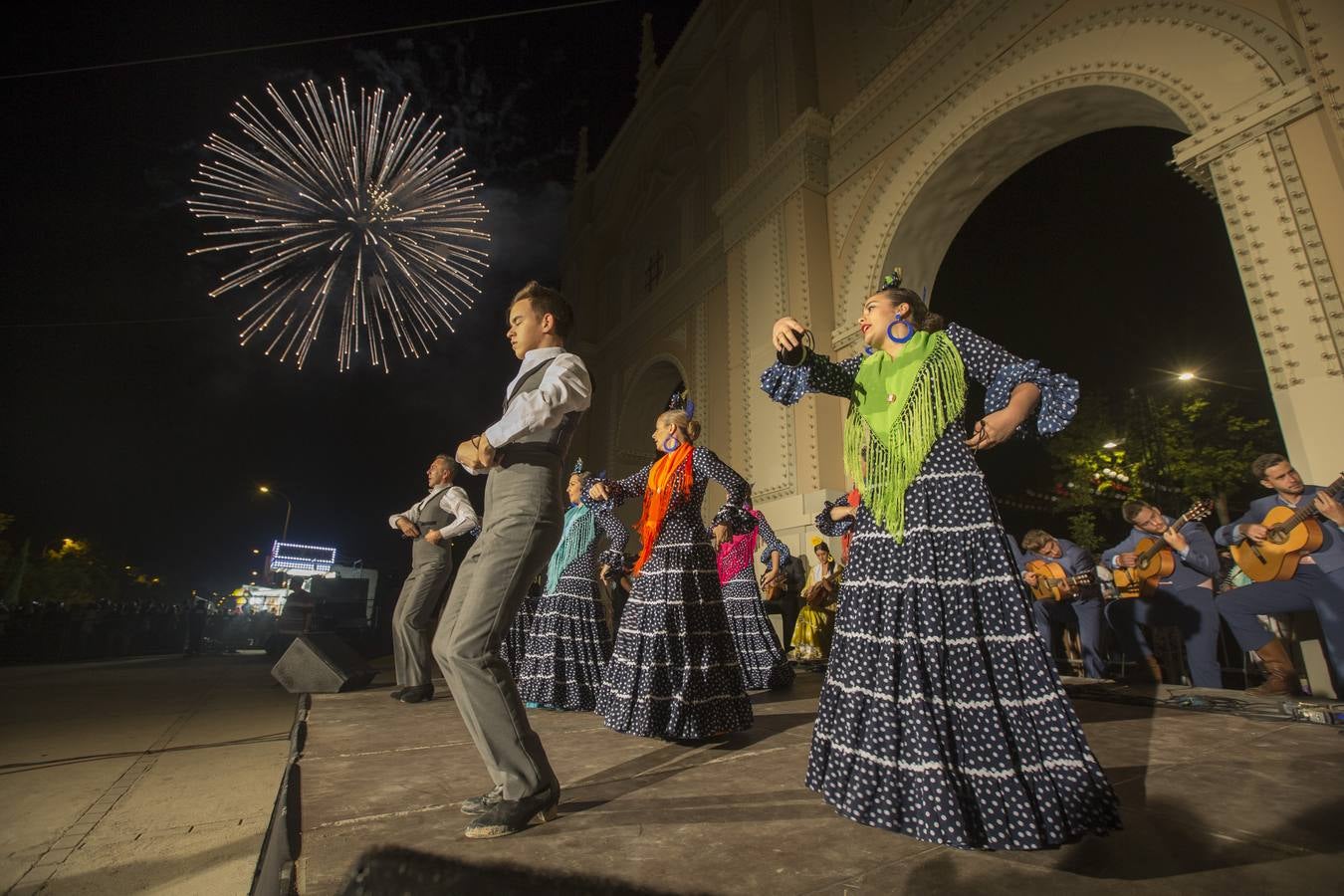 Luces, flamenco e ilusión para comenzar el Corpus