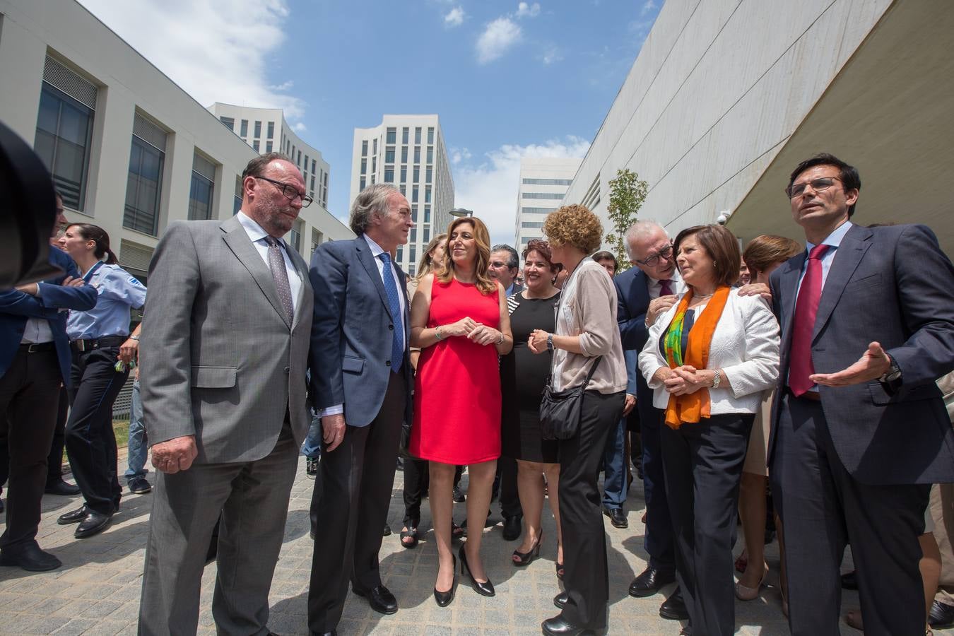 Susana Díaz inaugura las facultades de Medicina y Ciencias de la Salud