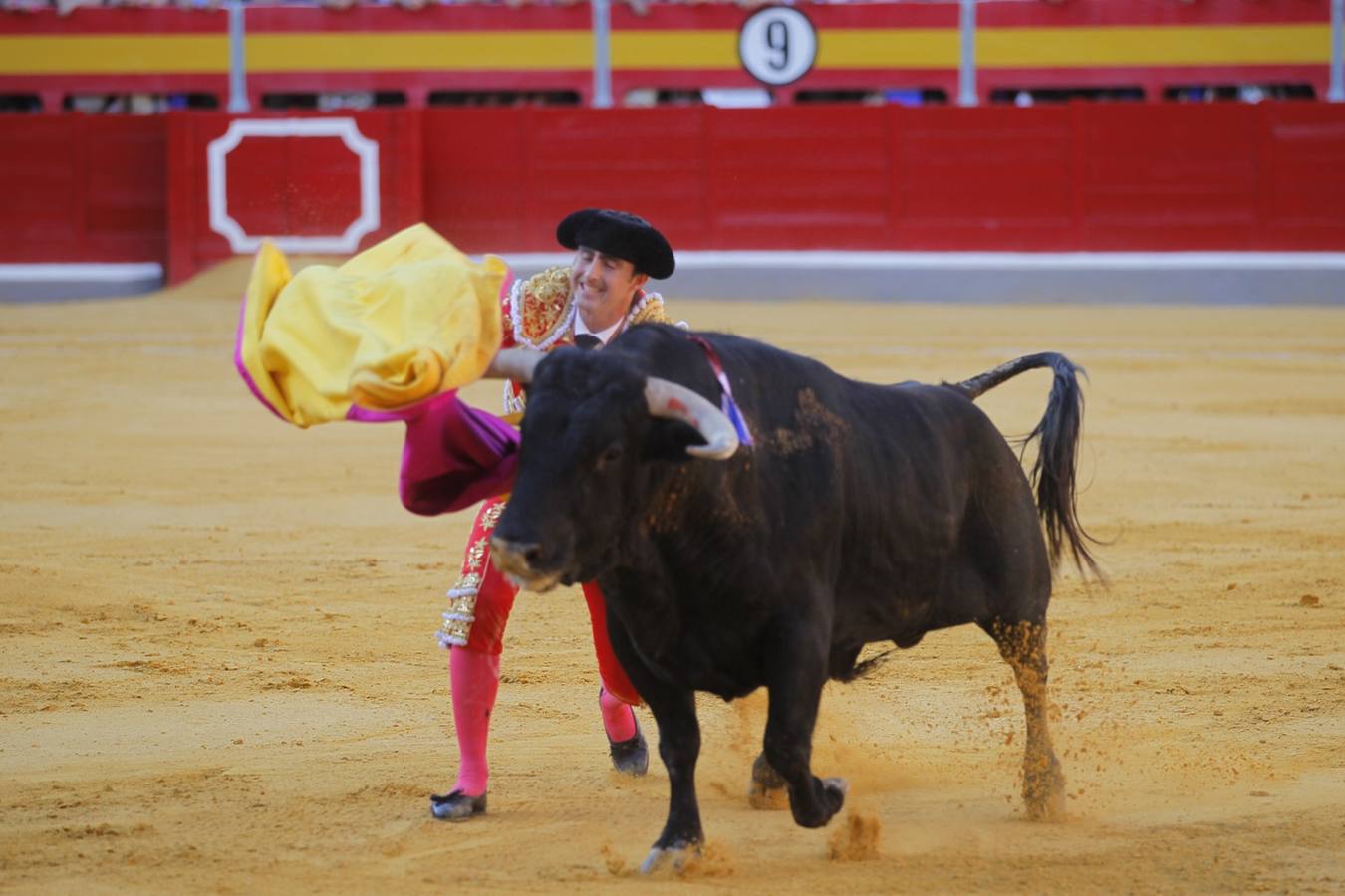 Cayetano, &#039;el Fandi&#039; y Ponce inauguran la feria taurina del Corpus