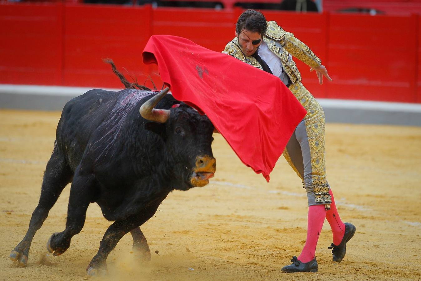 Padilla sale a hombros en la tercera del Corpus