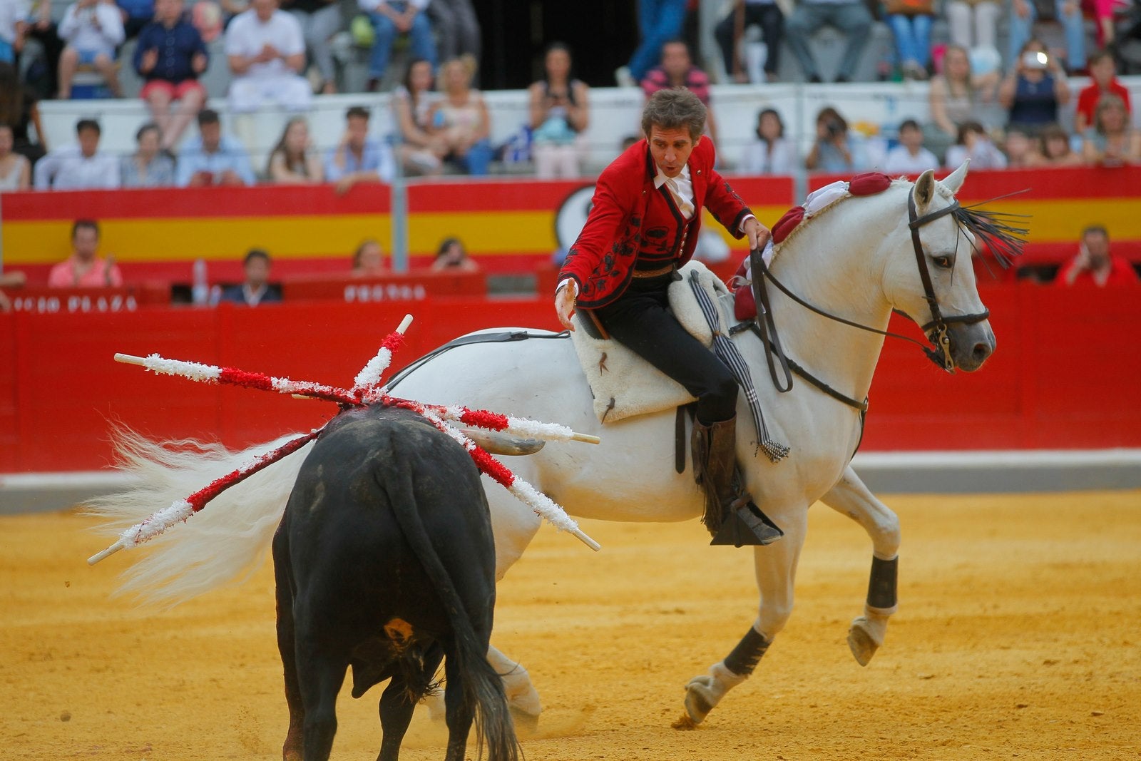 Hermoso de Mendoza pone el broche triunfal a la feria del Corpus de Granada