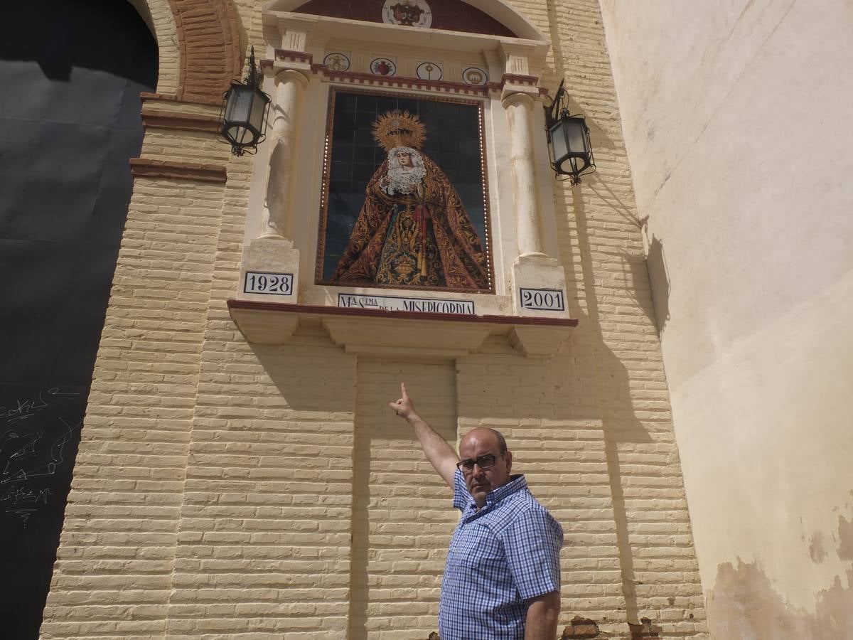 La Hermandad de los Favores denuncia unas pintadas blasfemas