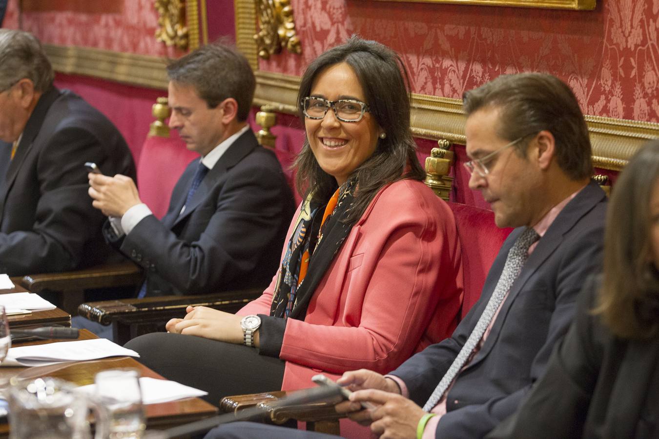 María Francés: Protección Ciudadana y Movilidad. Francés asume un cambio radical en este mandato, en el que llevará el mando de Policía Local y Bomberos, además de la ‘espinosa’ Movilidad, tras las quejas que levantó la implantación de la LAC. Francés es concejala desde 2007, cuando llevó Juventud. En el pasado mandato dirigió Comercio.