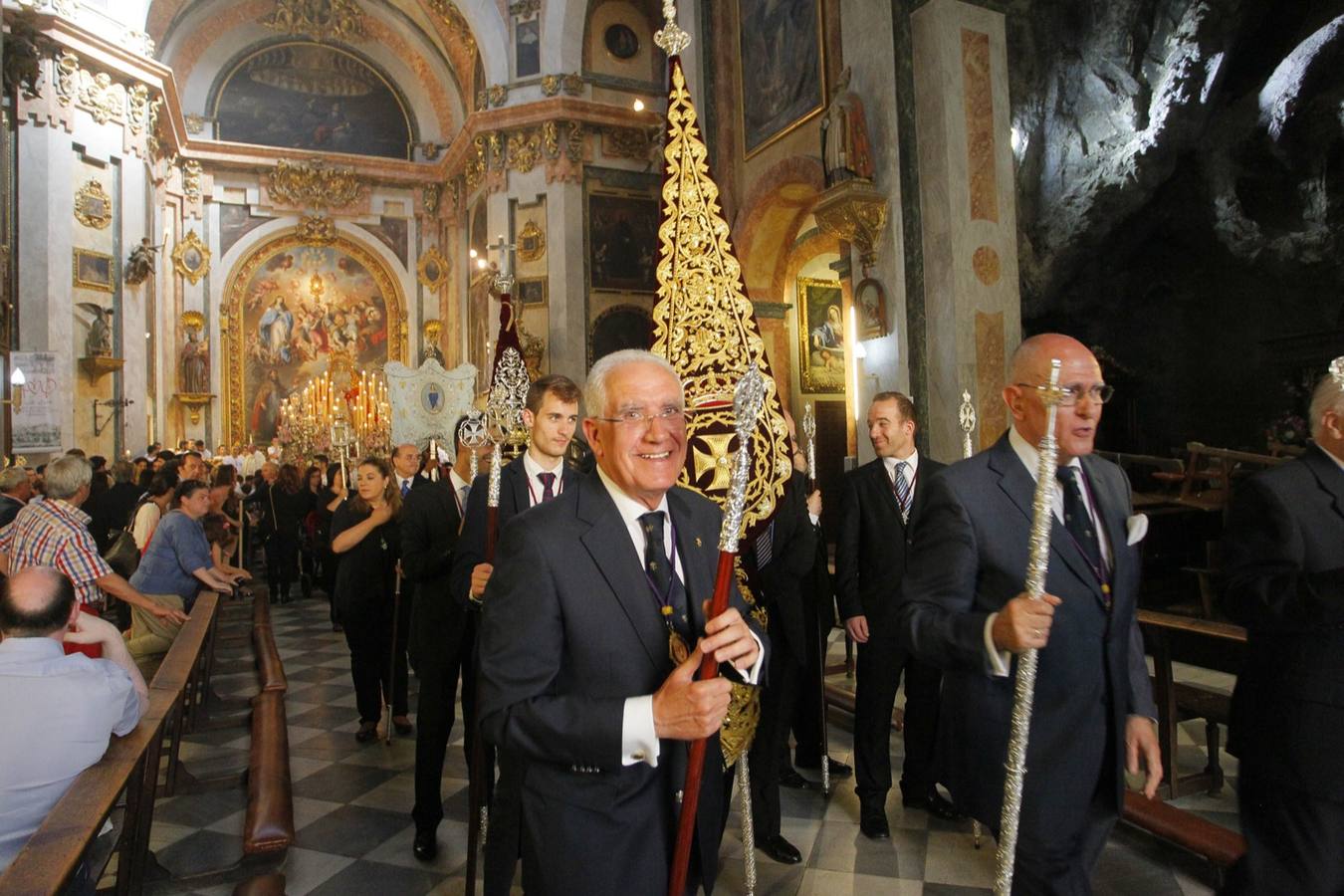 La Virgen del Rosario vuelve a &#039;su&#039; Carrera del Darro