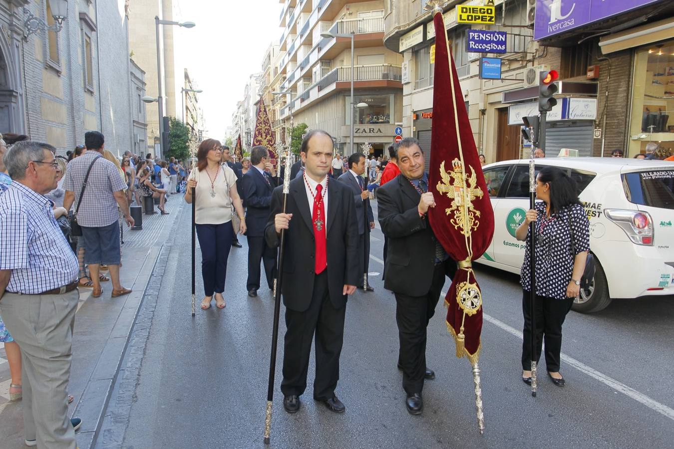 La Virgen del Rosario vuelve a &#039;su&#039; Carrera del Darro