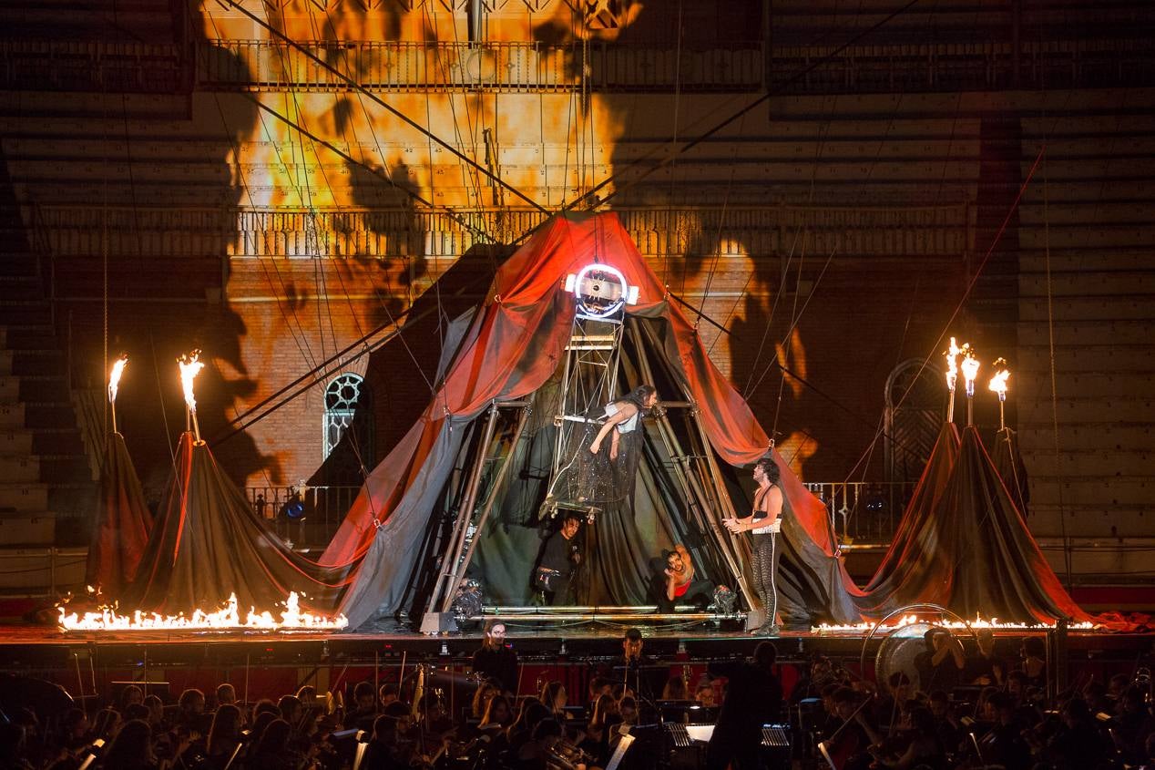 La Fura renueva el conjuro de Falla (II)