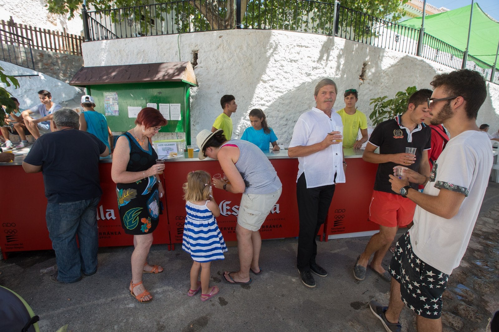 Lújar recupera la sonrisa