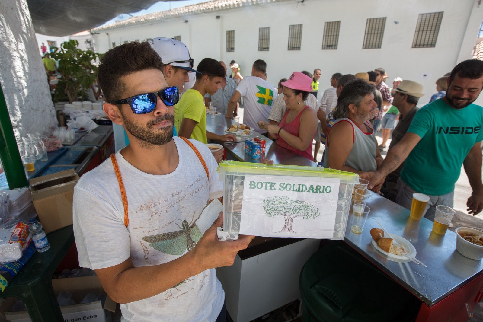 Lújar recupera la sonrisa