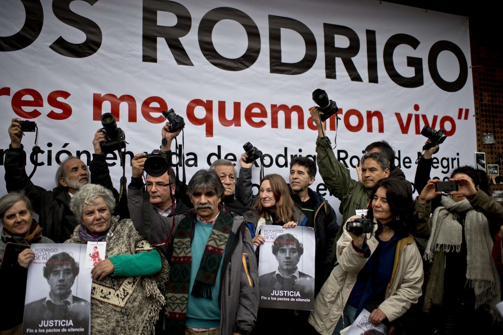 Verónica de Negri, madre del fotógrafo Rodrigo Rojas de Negri, asesinado durante la dictadura militar (1973-1990), exige justicia por su asesinato.