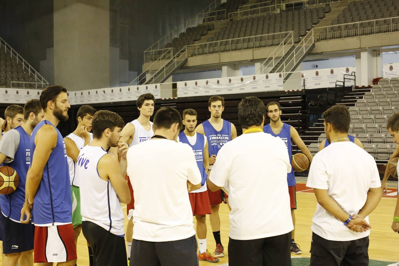 El balón ya bota en el Palacio