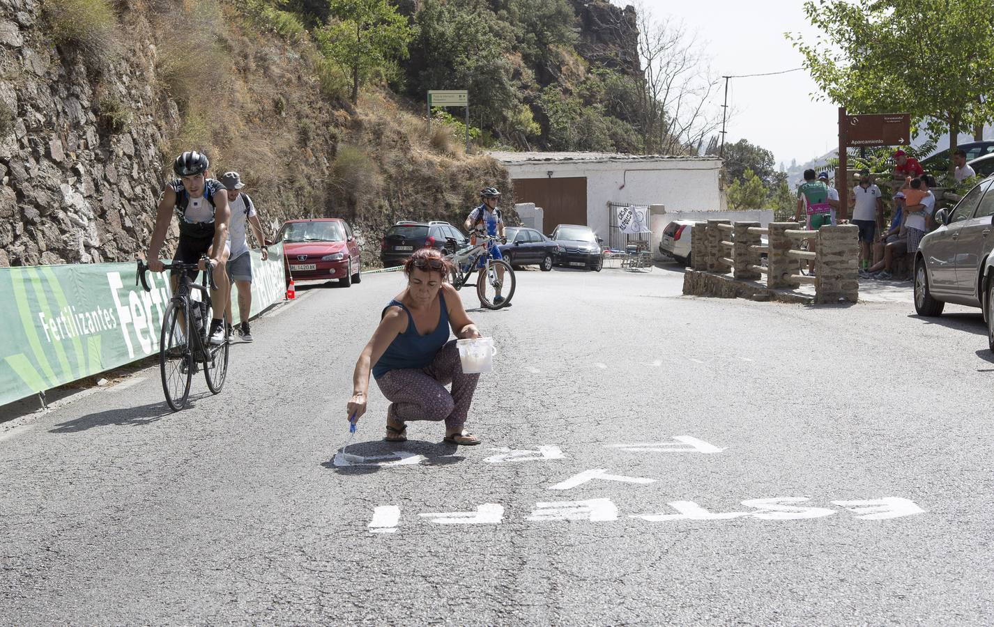 La Vuelta se recrea en la Alpujarra