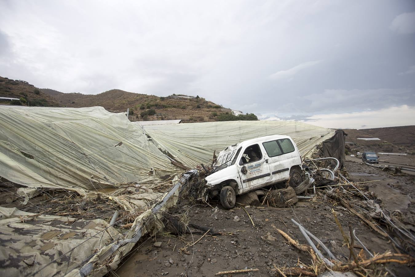 Los invernaderos de Albuñol quedan anegados por la lluvia