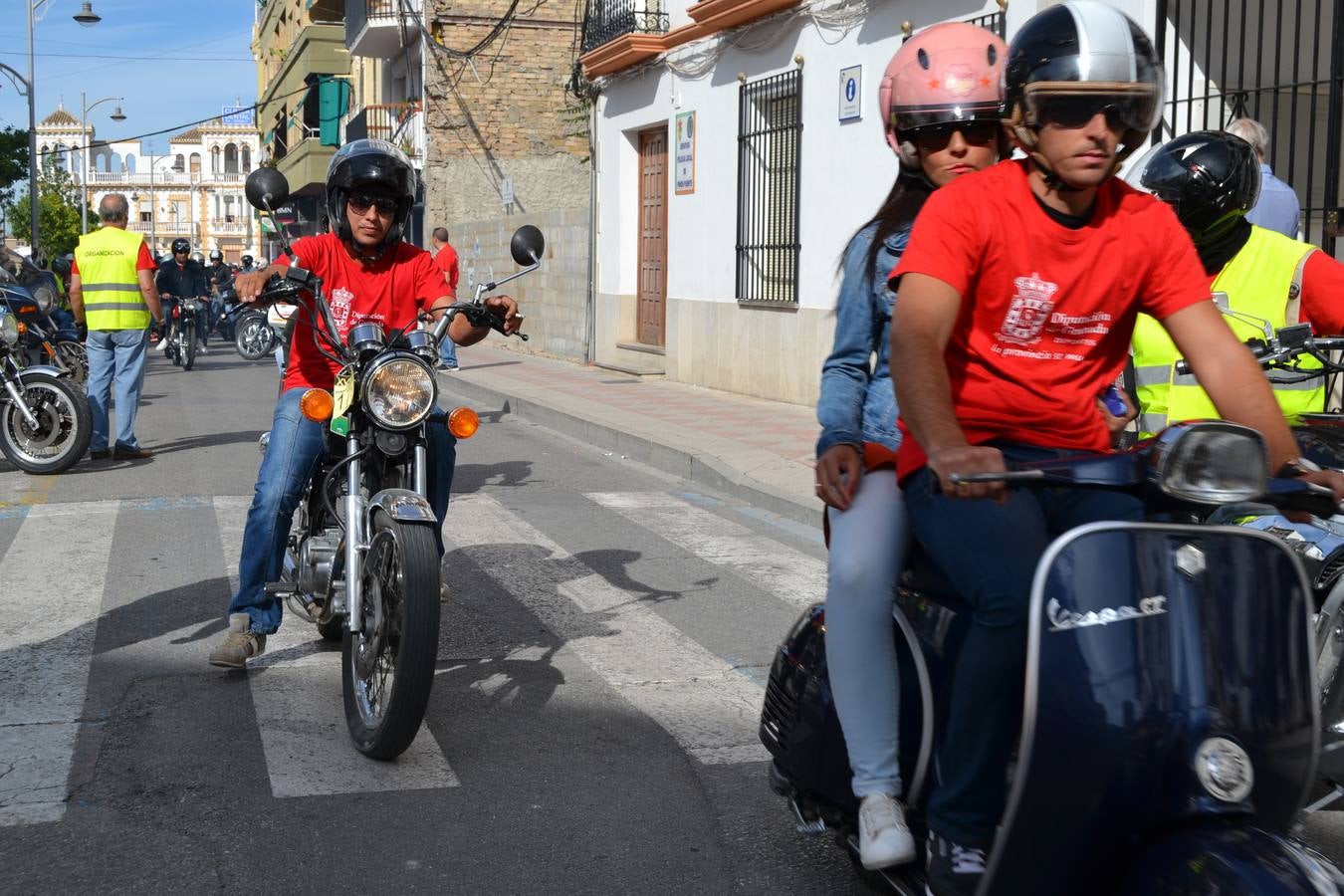 Salida de la XVIII Concentración de Motos Clásicas de Pinos Puente