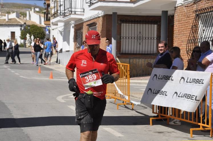 Larrocha y Esther Sánchez ganan la Sagra Sky Race