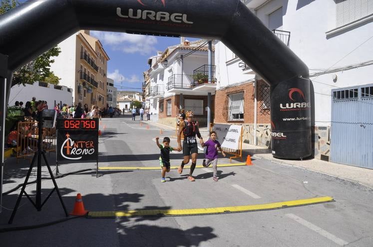 Larrocha y Esther Sánchez ganan la Sagra Sky Race