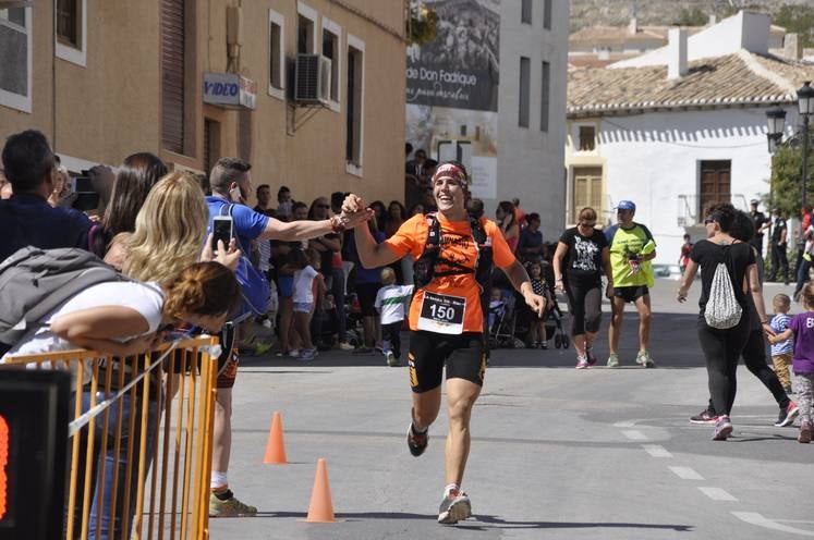 Larrocha y Esther Sánchez ganan la Sagra Sky Race