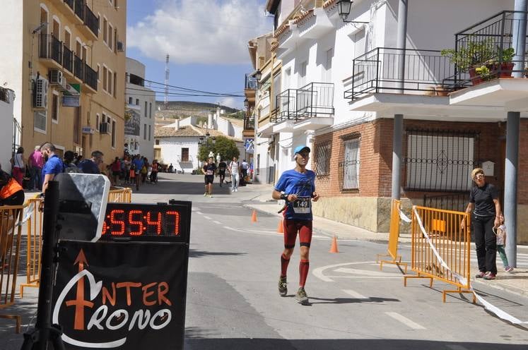 Larrocha y Esther Sánchez ganan la Sagra Sky Race