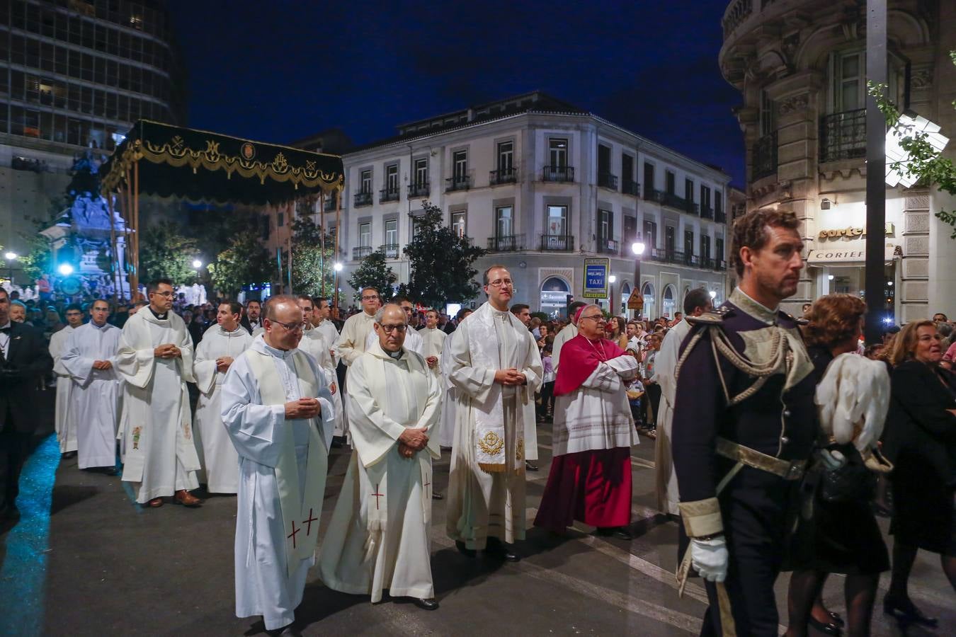 La Patrona llena las calles