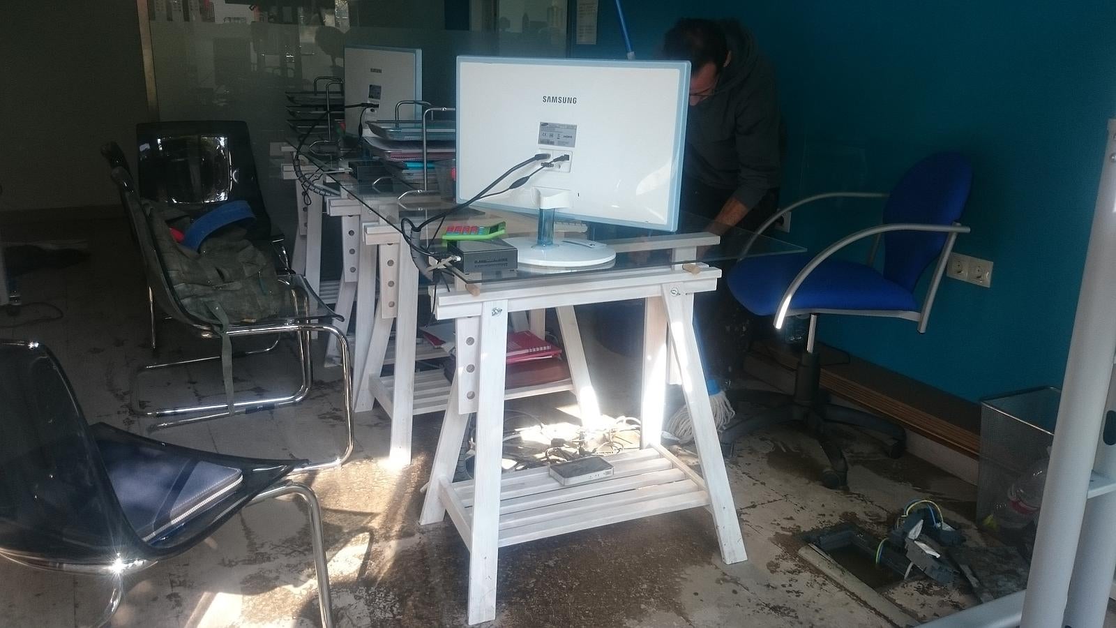 Una tormenta inunda Granada de madrugada