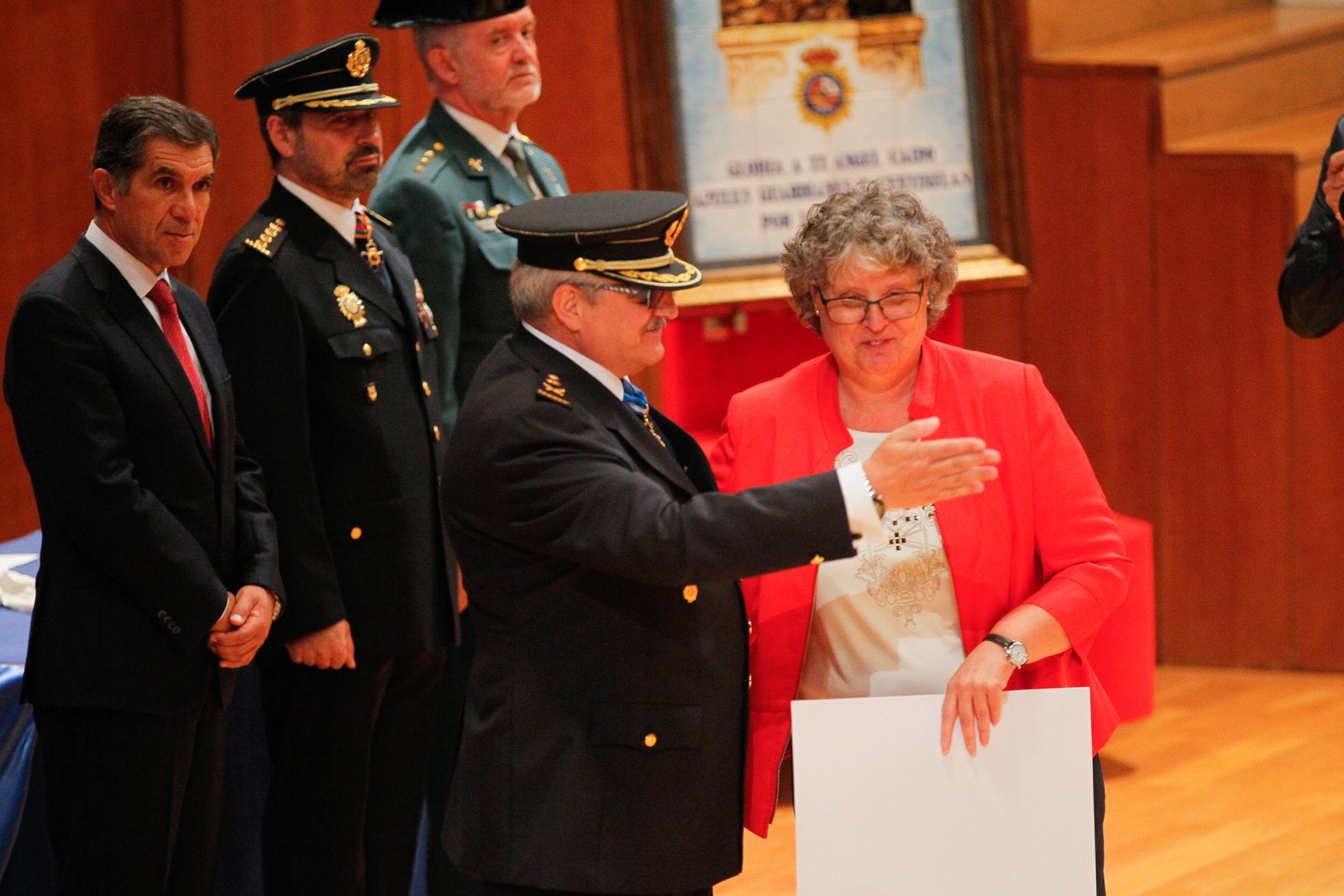 Patrón de la Policía Nacional (1)