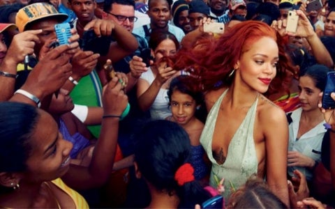 Las fotos de Rihanna completamente desnuda para Vanity Fair