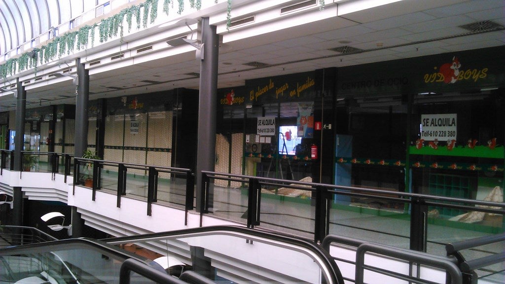 Un centro comercial pendiente de su futuro