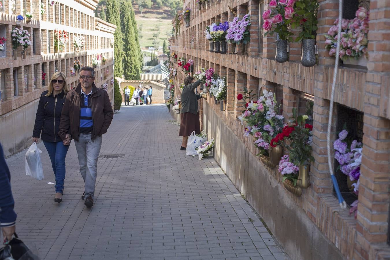 Todas las músicas en el cementerio