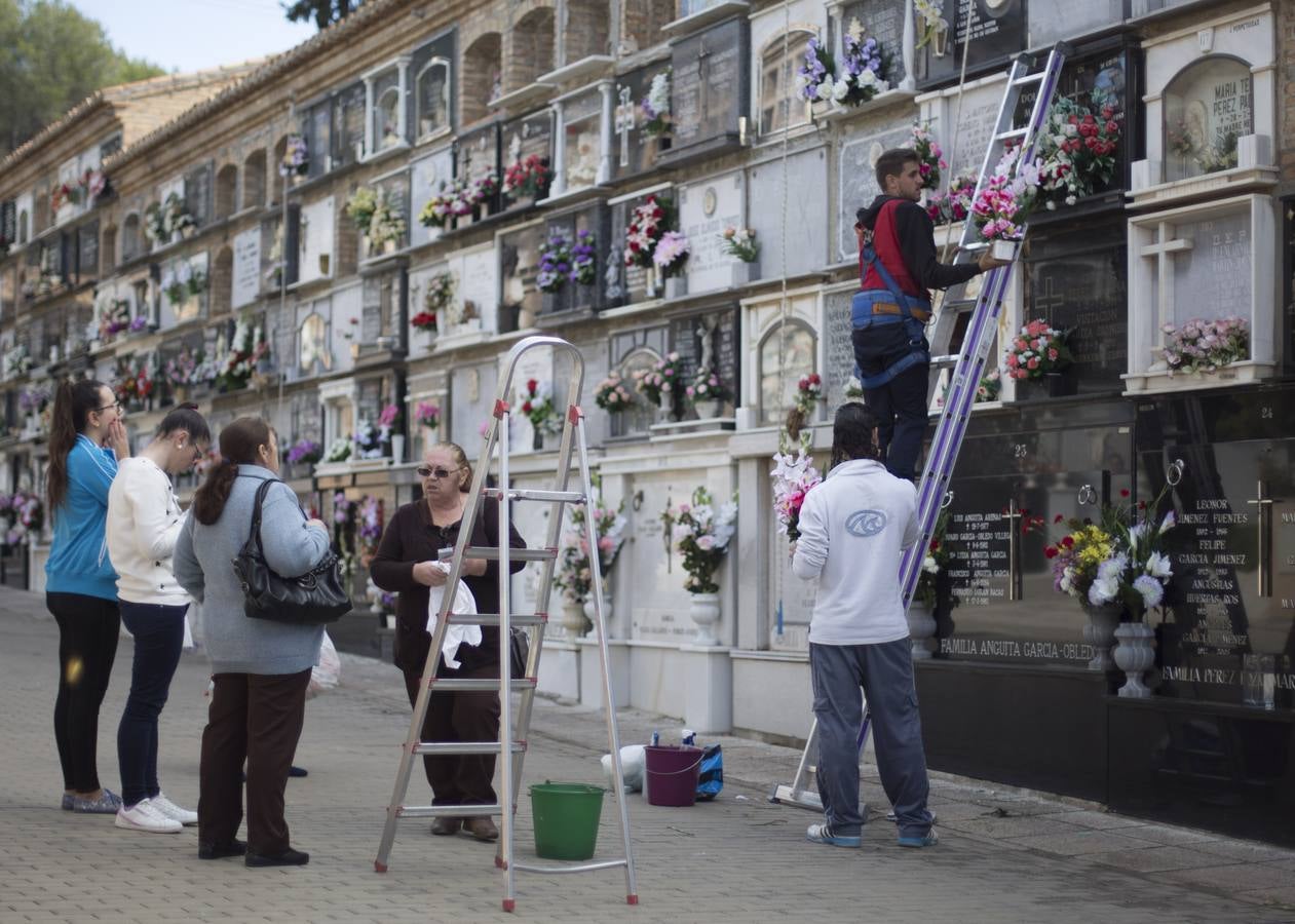 Todas las músicas en el cementerio