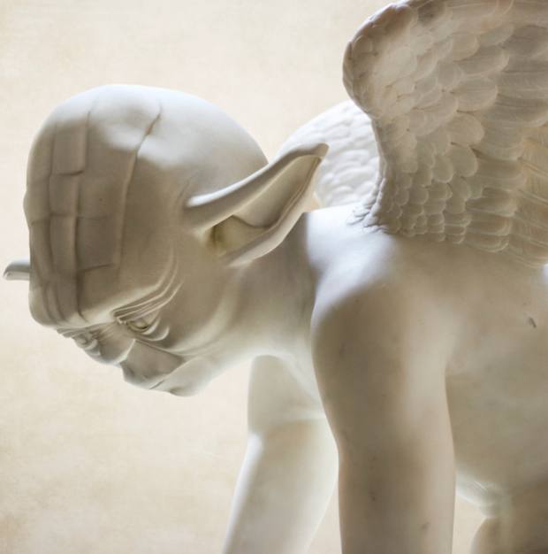 Los personajes de la Guerra de las Galaxias hechos como antiguas estatuas griegas