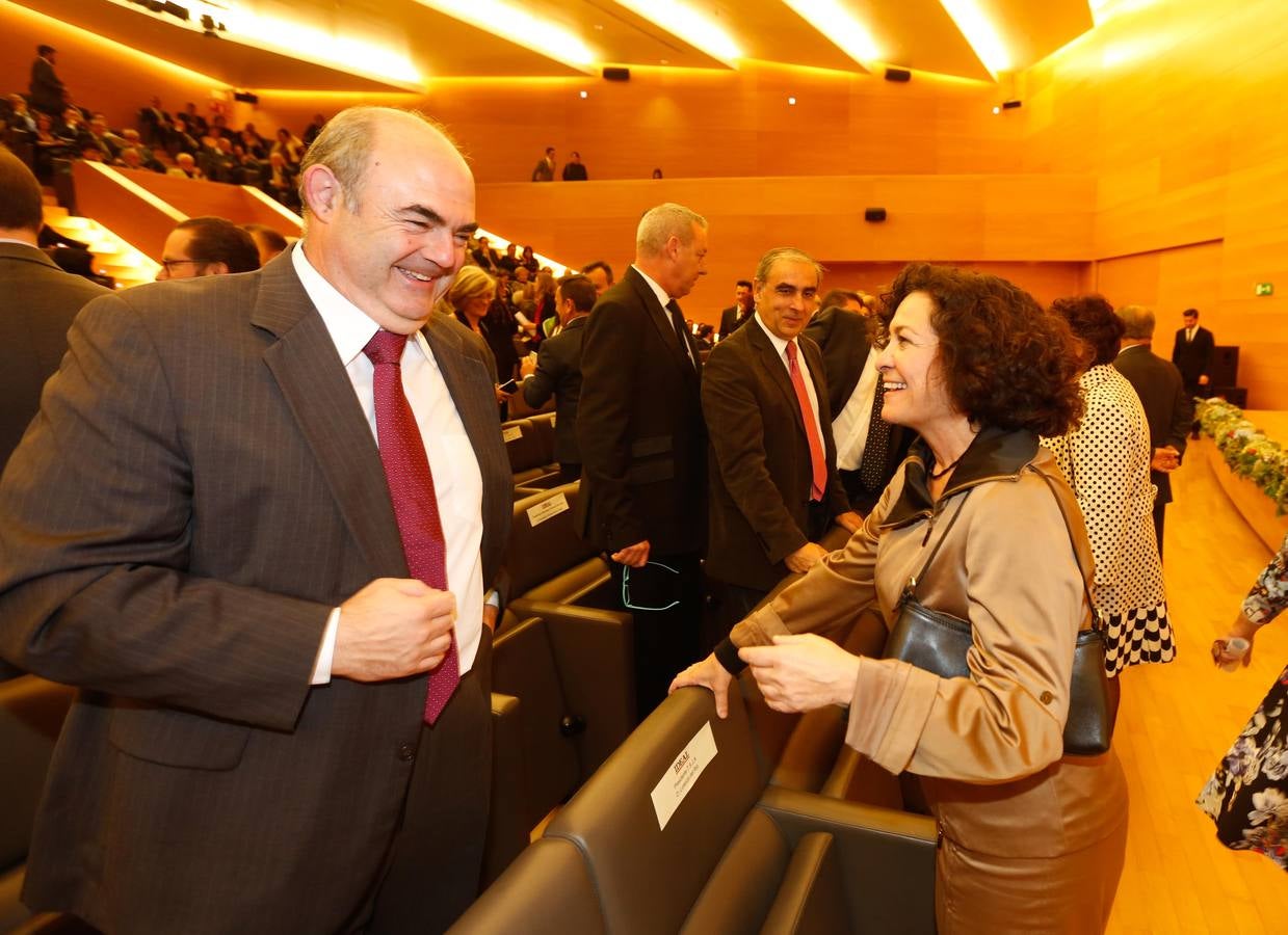 Juan Manuel Fernández, junto a Pilar Aranda.