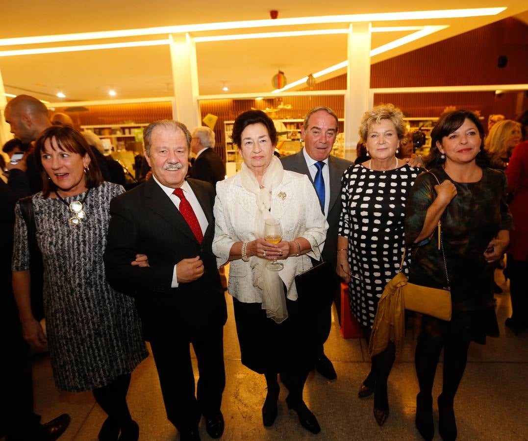 Mª Jesús Candenas, Carlos Sánchez, Carmen Molina, Manuel Titos, Mª Trini Fernández y Marian.