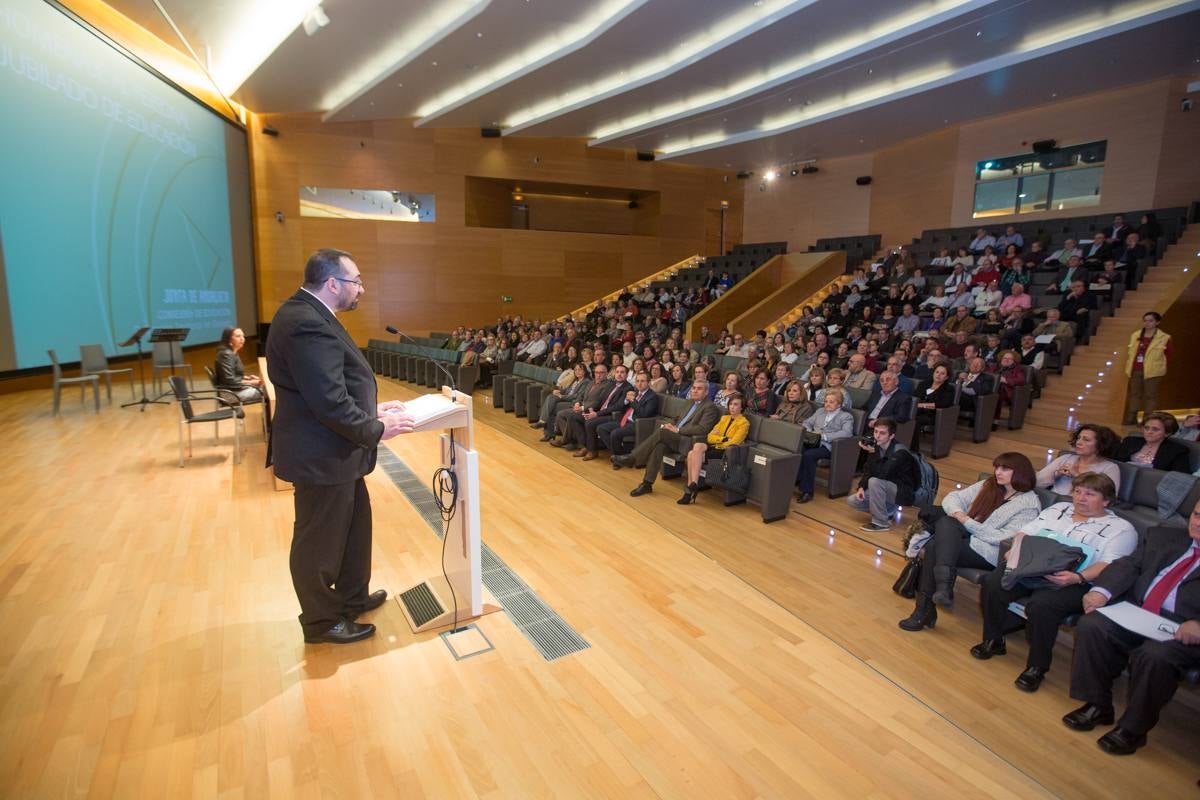 La Junta de Andalucía rinde homenaje al personal jubilado en el ámbito de la Educación